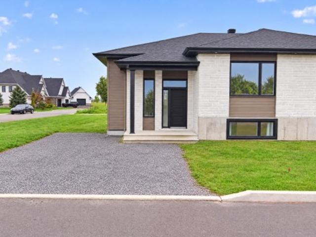 70 Rue Massicotte, Champlain, QC, G0X 1C0 house for sale | Listing ID 24826 | Royal LePage