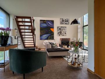70s Architectural Icon: Extravagant Loft Living on the Gold Coast