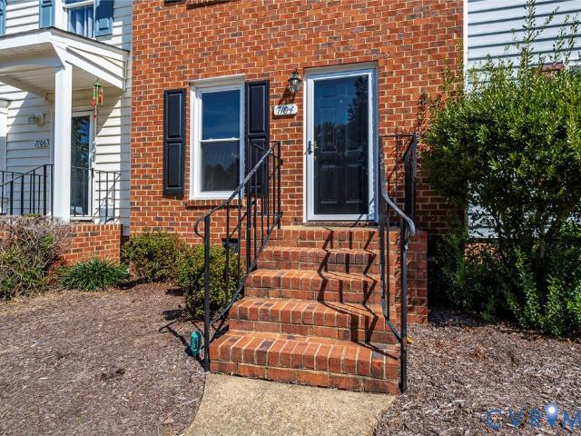 7104 Saint Annas Court