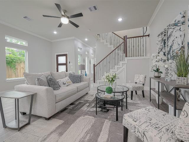 7108 St Augustine St, Houston, TX 77021 | MLS #92191
