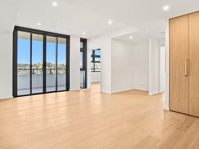 710/8 & 18 Garthowen Crescent, Castle Hill, NSW 2154