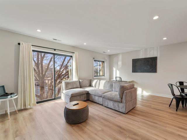 7109 N Western Avenue Unit 2N, Chicago, US, IL