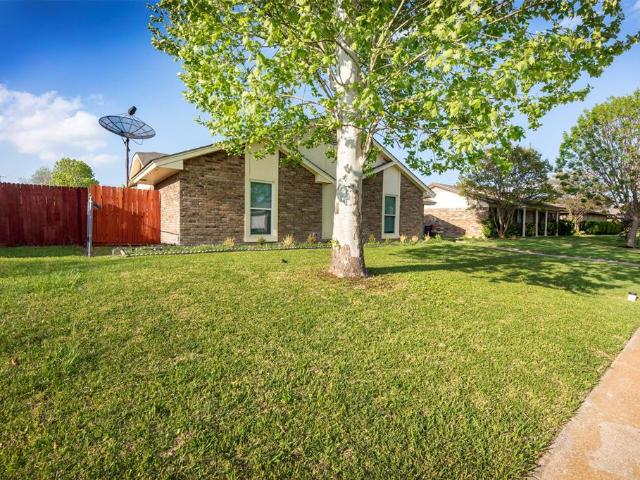 7109 Lakeshore Drive