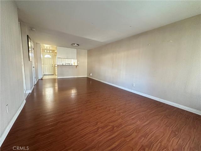 7100 Cerritos 21