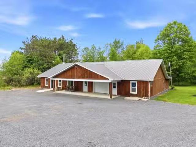 7100Z 7E Rang, Drummondville, QC, J2A 4C6 hobby farm for sal.