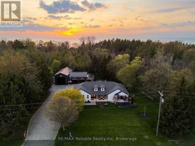 71033 Bluewater Highway, South Huron Stephen, ON, N0M 1T0 house for sale | Listing ID X13598 | Royal LePage