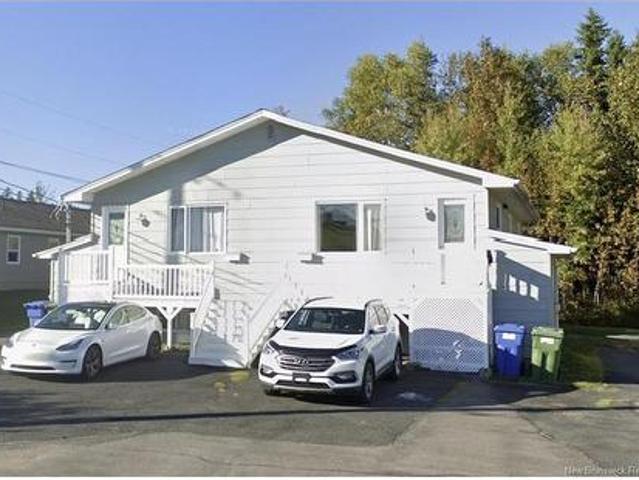 710 716 College St, Bathurst, NB, E2A 2T6 house for sale | Listing ID NB147625 | Royal LePage