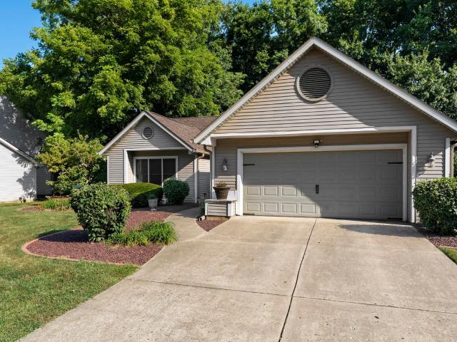 710 Bur Oak W Court