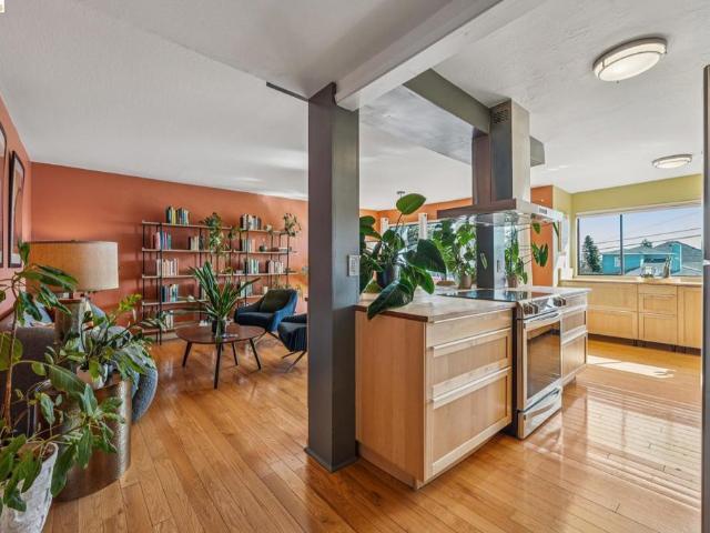 710 E 22nd St 303