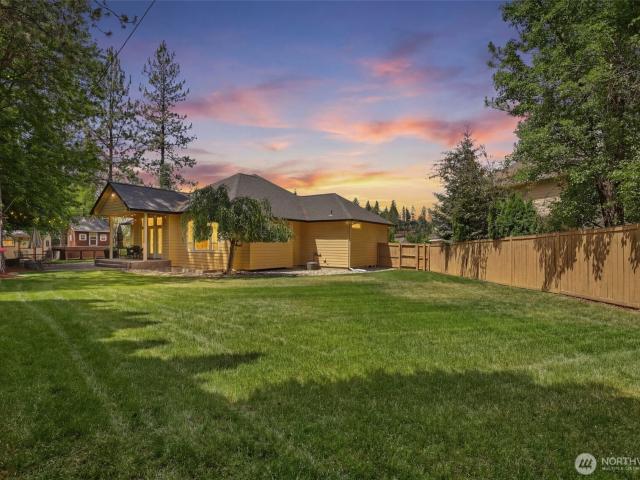 710 E Erica Ct