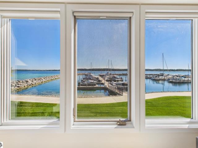 710 N Dockside Circle # #F 2