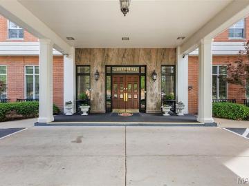 710 S Hanley Rd, Unit 7B, St. Louis, MO 63105 | MLS #26011