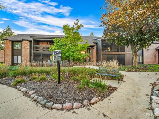 710 Saint Andrews Lane # 23