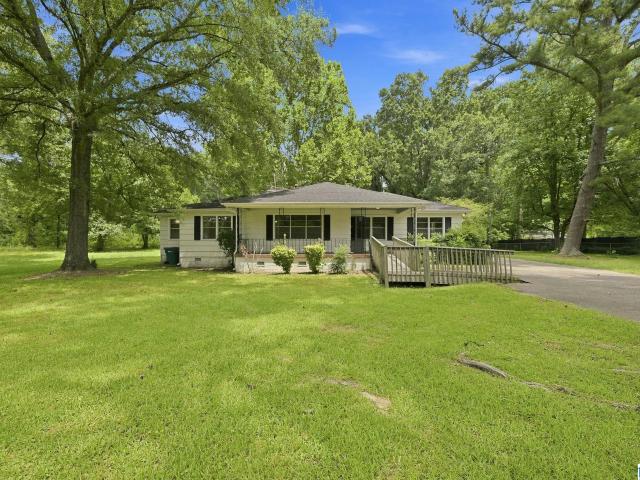 710 Sunny Lane Drive Ne