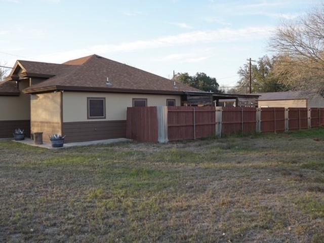 710 W Viggo St, Hebbronville, TX 78361 | MLS #470309