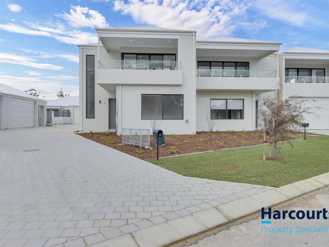 7/10 Warlander View, FORRESTDALE, WA 6112