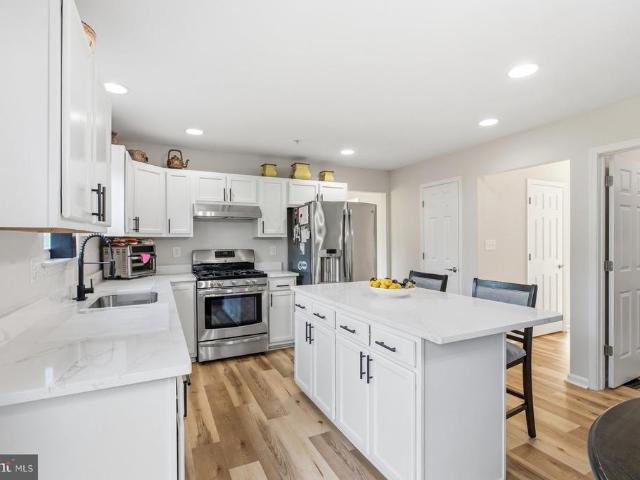 7116 Starboard Drive