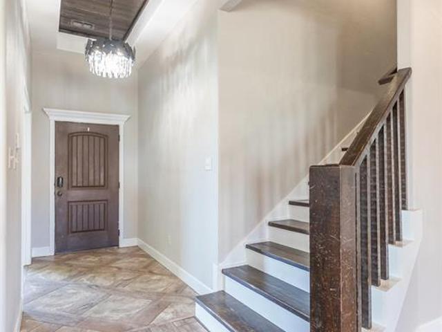 7117 Mcleod Drive