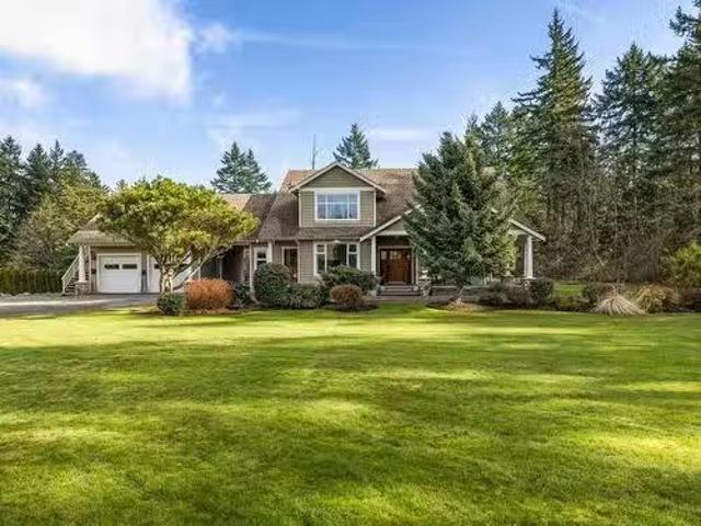 7117 Veyaness Rd, Central Saanich, BC, V8M 1W1 house for sal.