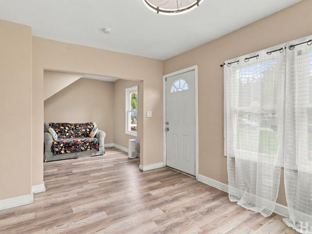 7118 W 74th Street