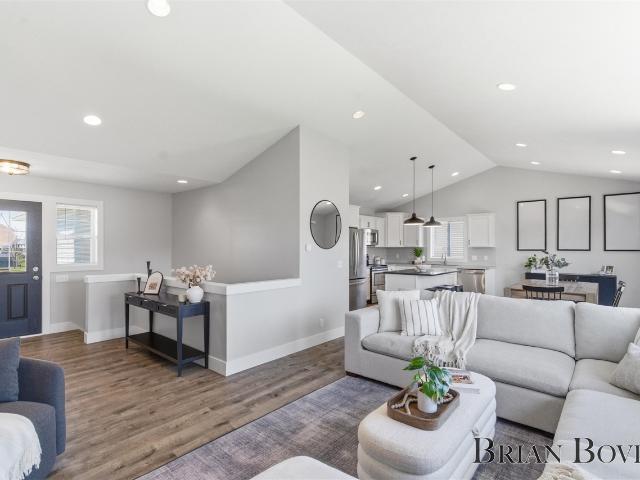 7112 Barn Owl Lane