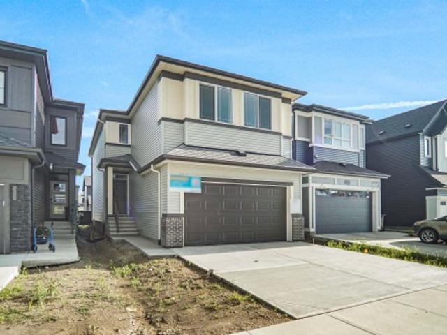 7113 51 Avenue, Beaumont, AB, T4X 3E5 house for sale | Listing ID E4505 | Royal LePage