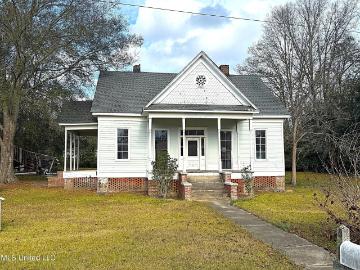 711 College St, Tylertown, MS 39667 | MLS #4135