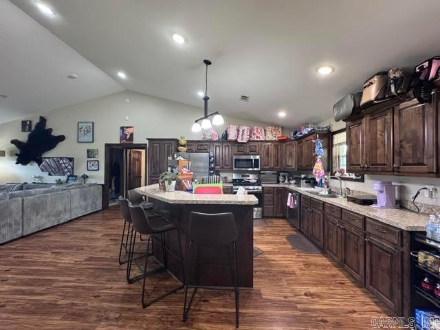 711 E Red Barn Road