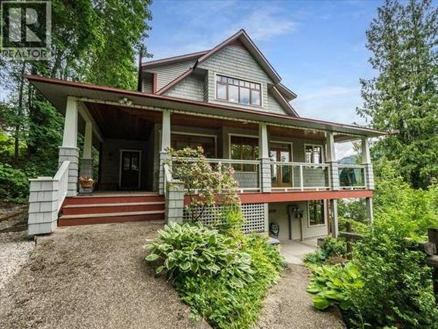 711 Regent Street, Nelson, BC, V1L 5W5 Luxury House for sale | Listing ID 10399 | Royal LePage Carriage Trade Luxury Properties