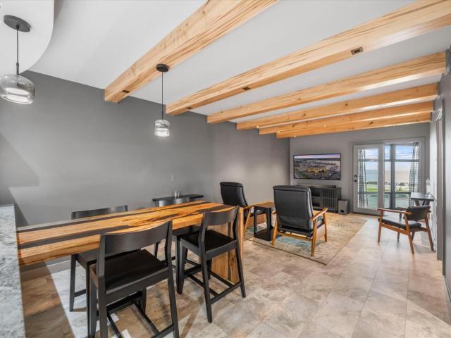 711 W Lakeshore Drive # 203