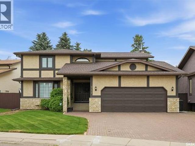 711 Whitewood Court, Saskatoon, SK, S7J 4K5 house for sale | Listing ID SK042707 | Royal LePage