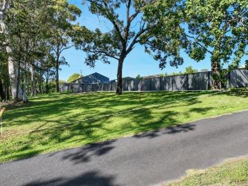 711m2 Town Location