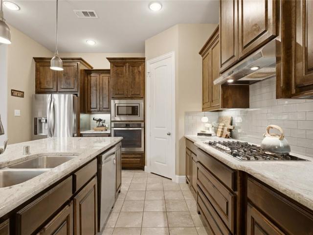 7124 Comal Drive