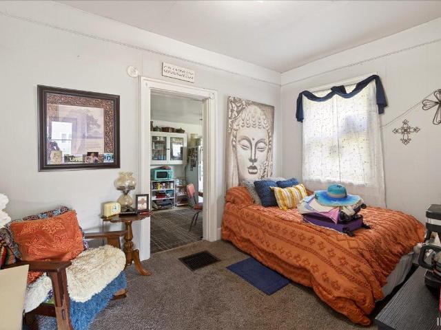 712 S 5th Street