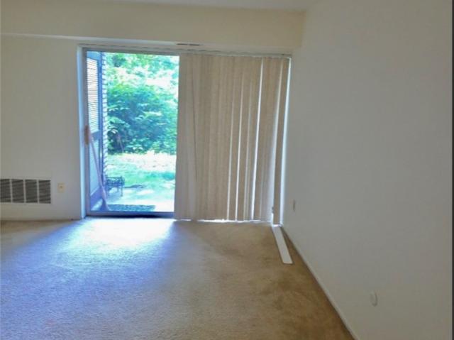 7127 Sanlin Dr