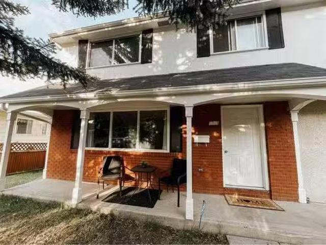 7120 Hunterville Road Nw, Calgary, AB, T2K 4J8 house for sal.
