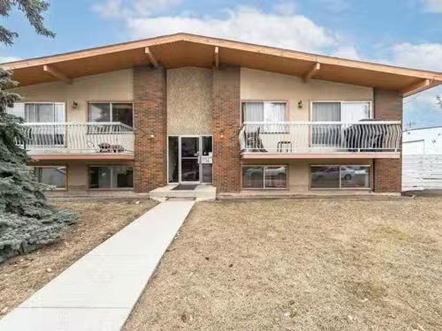 7120 77 Av Nw, Edmonton, AB, T6B 0B6 house for sale Listing.