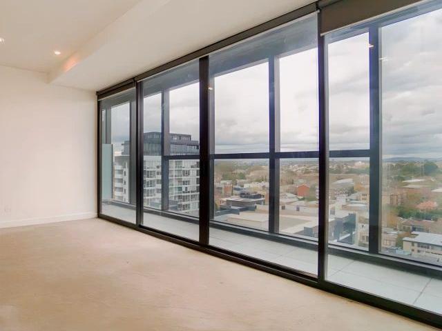 712/35 Malcolm Street, Melbourne