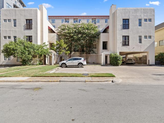 712 Graham Pl, Unit 203, Austin, TX 78705 | MLS #7696