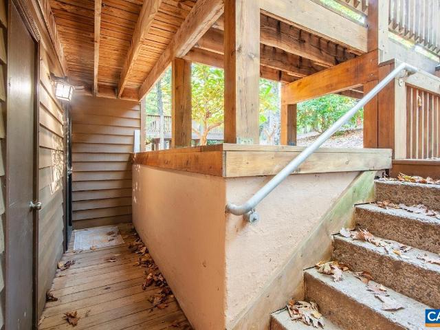 712 laurelwood condos