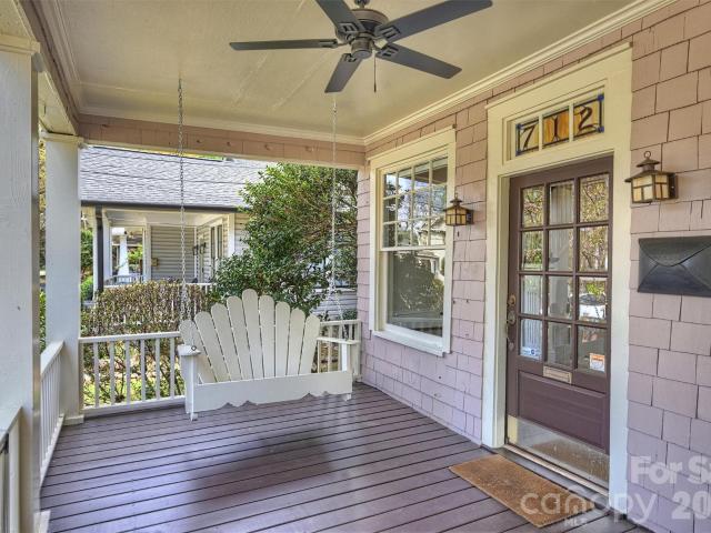 712 Sunnyside Avenue