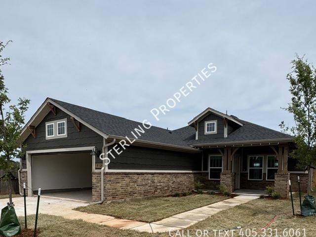 712 Prairie Dr 3 beds, 2 full baths