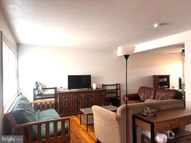 712 W Beaver Avenue # B