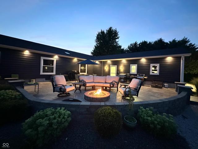 7135 N County Road 300 W