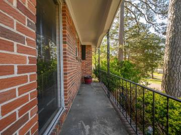 Cahaba Hills, Leeds city, Jefferson County, Alabama, Alabama, USA