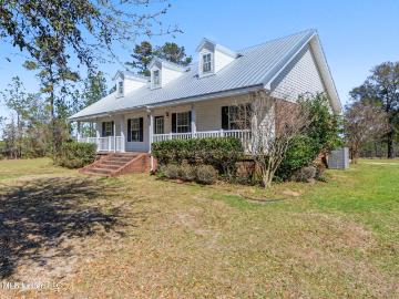 7138 Brushy Creek Rd, Lucedale, MS 39452 | MLS #4142