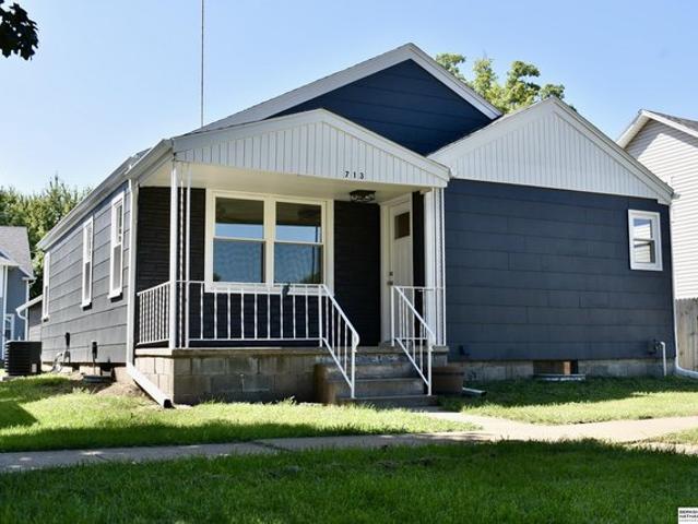 713 5th St, Scribner, NE 68057