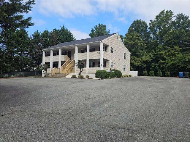 713 E lexington Road