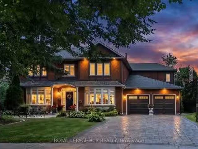713 Exceller Circle, Newmarket, ON, L3X 1P4 house for sale.