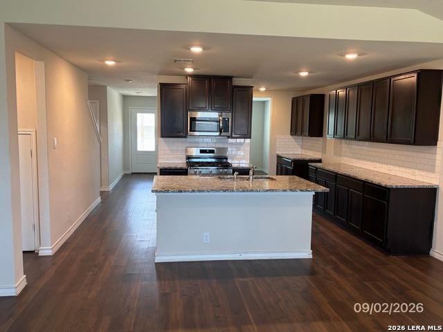 713 Overlook Ridge